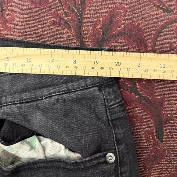 Y2K Ed Hardy Skull Patch Jeans - Picture 5 of 5